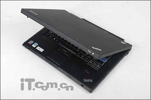 終極移動(dòng)工作站 ThinkPad W500評(píng)測(cè)