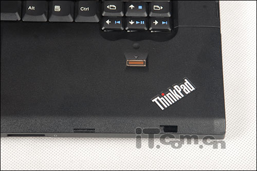 終極移動(dòng)工作站 ThinkPad W500評(píng)測(cè)