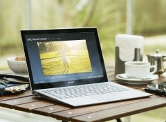 索尼新的VAIO Pro超極本電腦與二手蘋果m